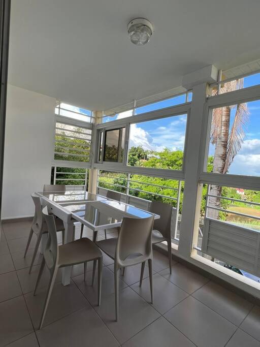 Appartement F4 Petit Bourg Экстерьер фото